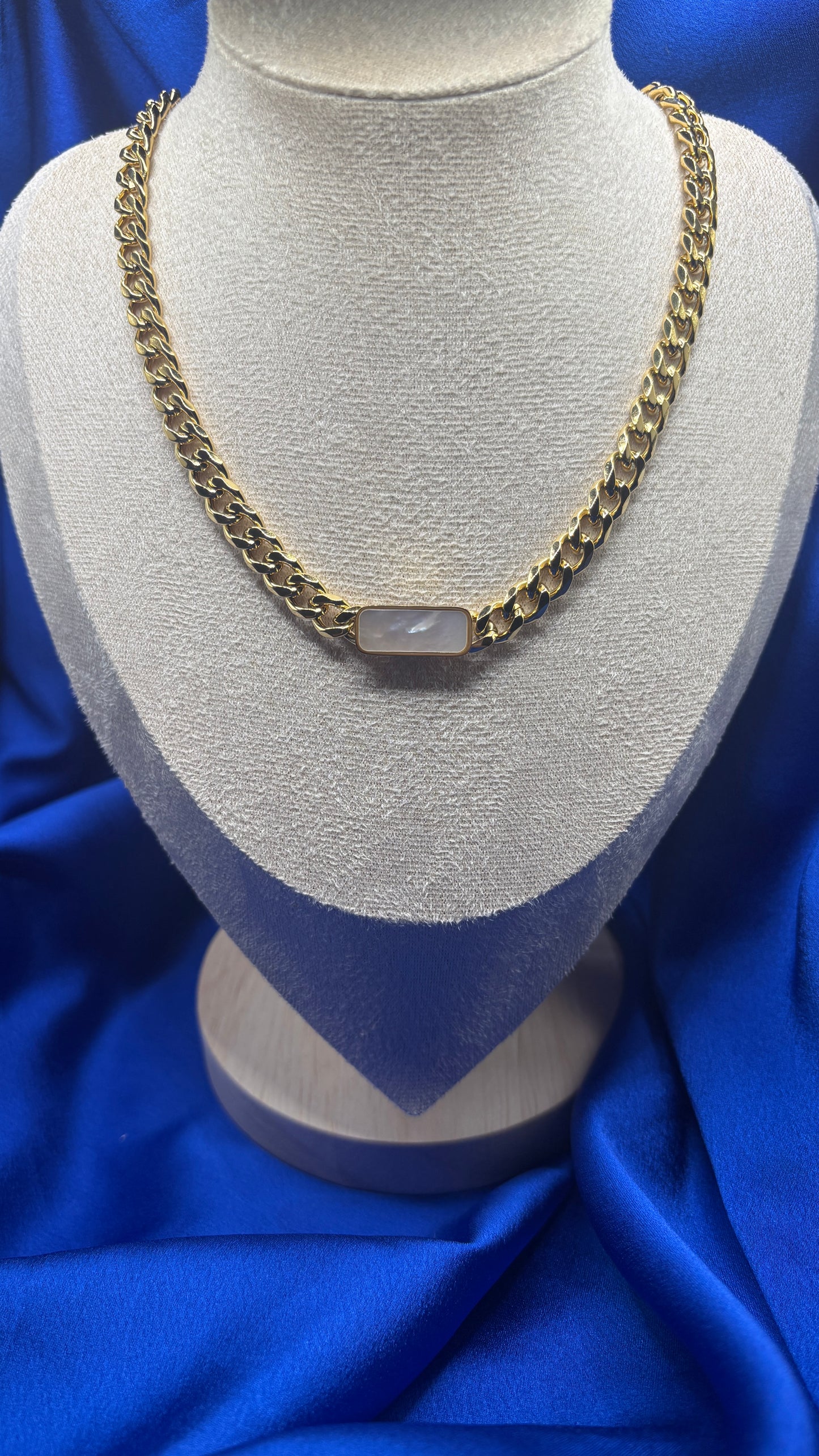 Parure en acier inoxydable doré – bijou tendance femme Seinaliya Paris