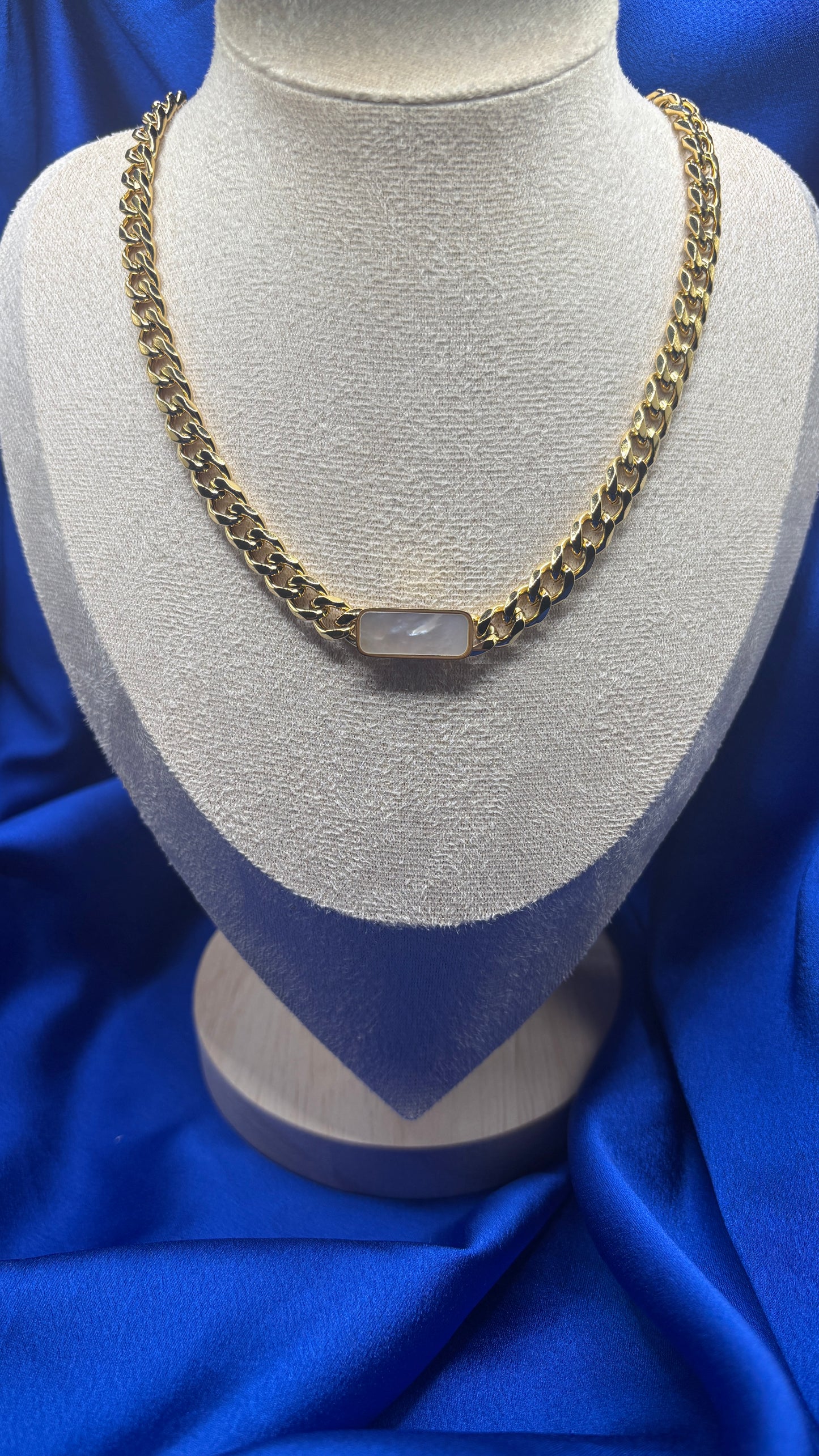 Parure en acier inoxydable doré – bijou tendance femme Seinaliya Paris